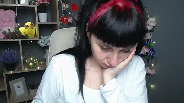 NinaFlawlees' Live XXX Chat