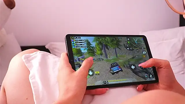 Živý XXX chat ivyleague_