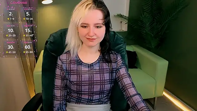 LinaVeritas Adlı Modelin Canlı XXX Sohbeti