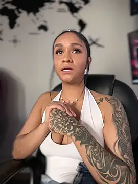 XXX chat uživo modela Isabella-Teen