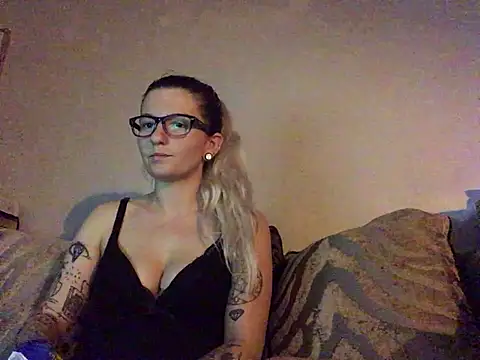 XXX chat uživo modela xxamyleighxx