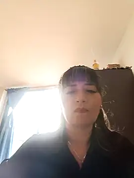 tata_sanz_'s Live XXX Chat