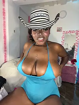karinacortes Chat XXX live