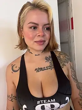 _CuteGirls_ Adlı Modelin Canlı XXX Sohbeti
