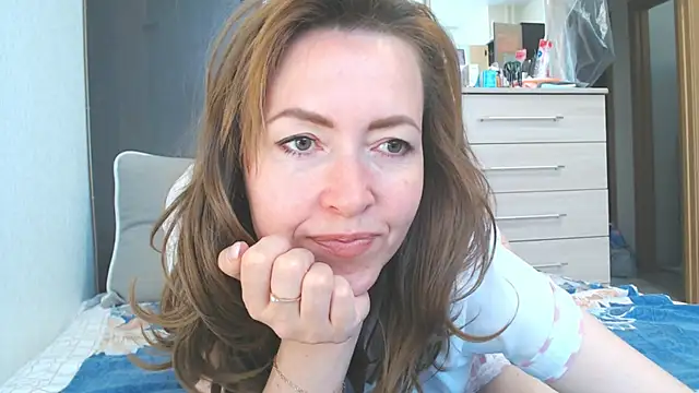 XXX chat uživo modela NicoleEunice87