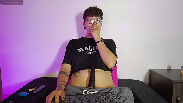 alex_noa live XXX chat