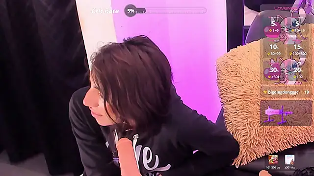 Chat +18 de VALERIAQUEENTS__ ao vivo