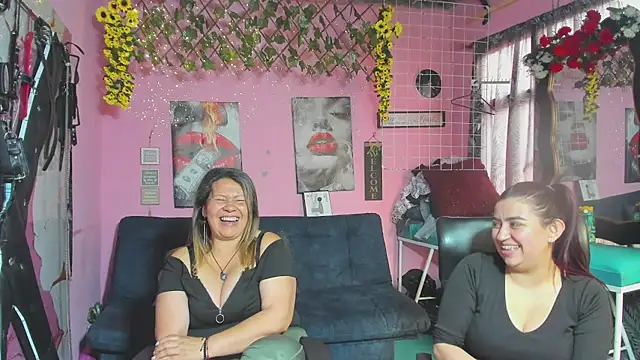 Webkamerová show lesbiancuple