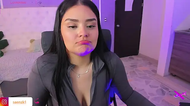 martinasaez 现场XXX聊天