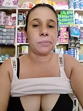 MIA-LARIOSn Live XXX chat