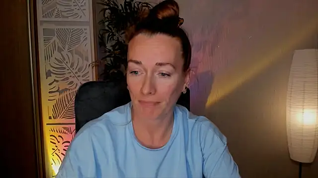 RebeccaMartinezのライブXXXチャット