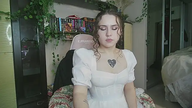 lunar_Sanata Chat XXX in diretta