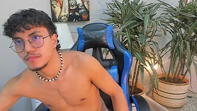 kai_storn – Live XXX-chat