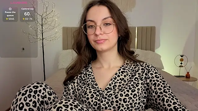 XXX chat uživo modela Real_cutie1