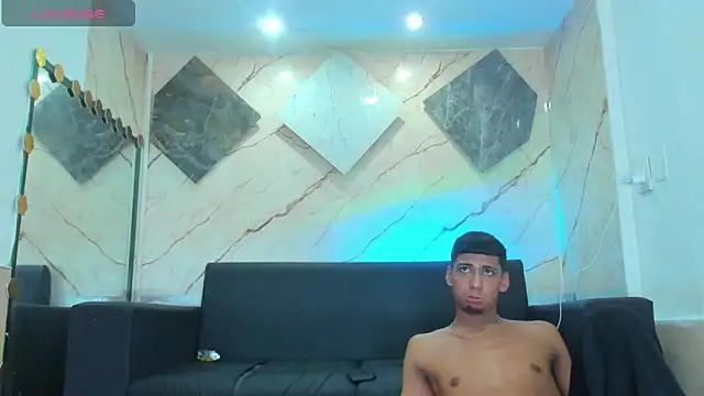 Yeff_26 Chat XXX live