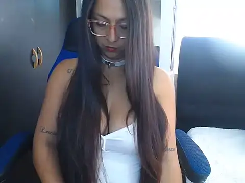 Chat XXX en directo de danna_martinez33