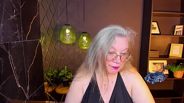 NataliMellow Chat XXX in diretta