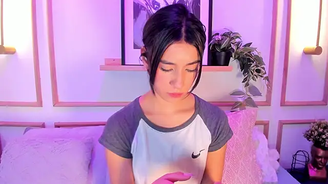 Nanami_ – Naživo XXX chat