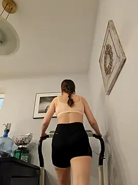 Happy_Gym_Year Live XXX-Chat