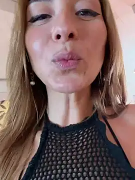 StracciaStella- Chat XXX in diretta