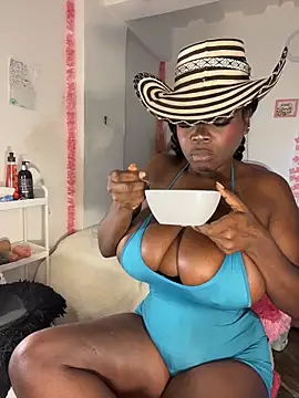צ'אט XXX בשידור חי של karinacortes