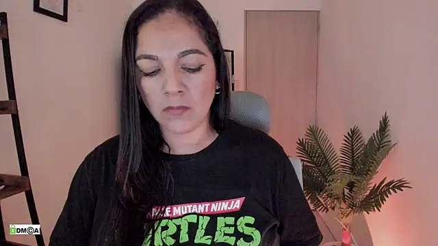 urcute_kitten Chat XXX live