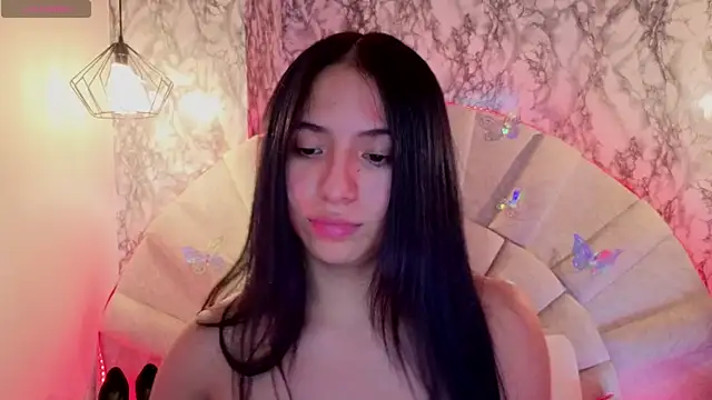 צ'אט XXX בשידור חי של _emma_miller_