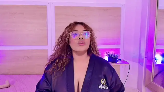 دردشة Your_big_ebony_goddness الجنسية المباشرة