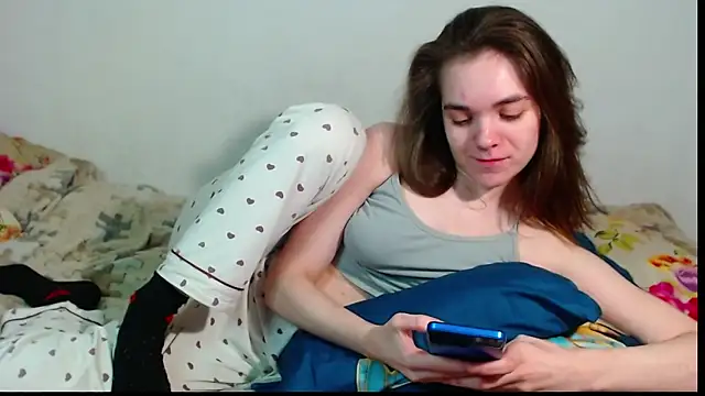 SallyMkn élő XXX-chatje