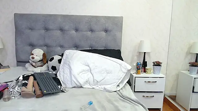 ScarlettGreen_ Adlı Modelin Canlı XXX Sohbeti