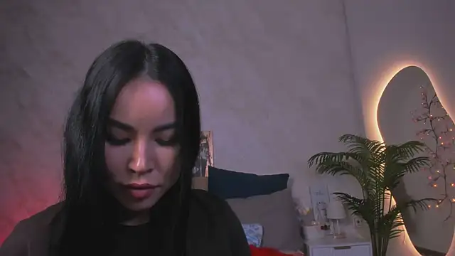 YukiLuna_ XXX чат на живо