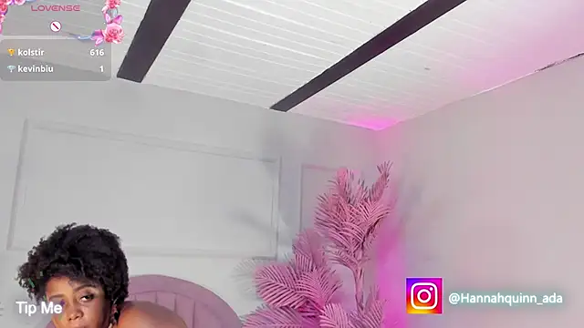 Hanaahquinn's Live XXX Chat