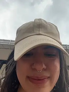 Chat XXX en directo de Alice_Vixen