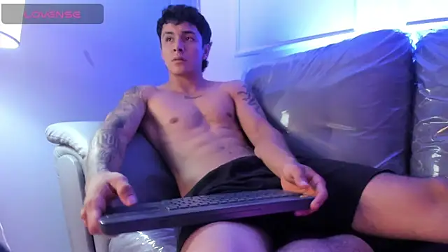 Leo_santoro's Live XXX Chat