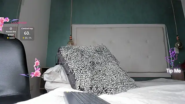 XXX chat uživo modela mia_gomez7