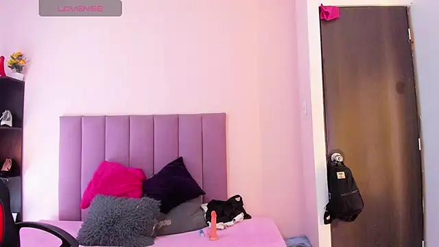 Онлайн чат XXX canndy_lover