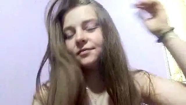 AnnieAge Chat XXX in diretta