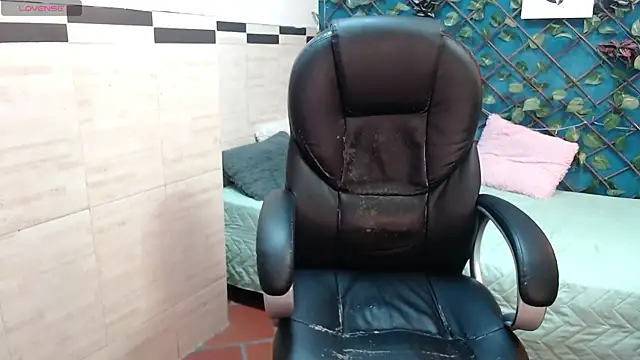 Julesx15 Live XXX-Chat