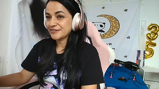 Онлайн чат XXX LovelyAzucena