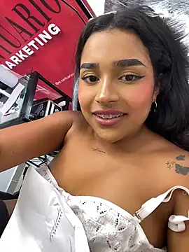 Mariangel_11's Live XXX Chat