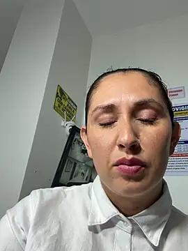 Megan-01-'s Live XXX Chat