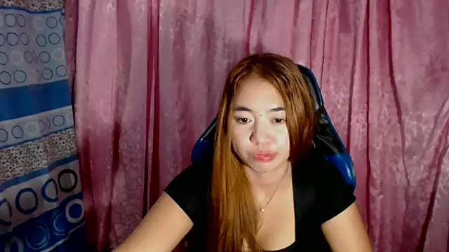 Chat XXX en directo de onlymaes_19