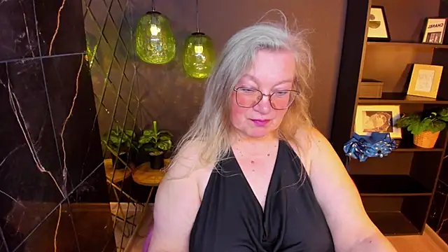 NataliMellow Chat XXX in diretta