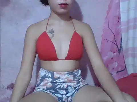 SweetPussie18x Pertunjukan Webcam
