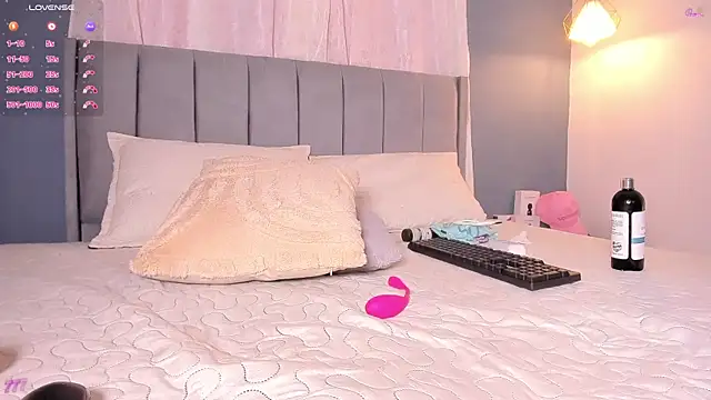 valentina_Noa Chat XXX in diretta