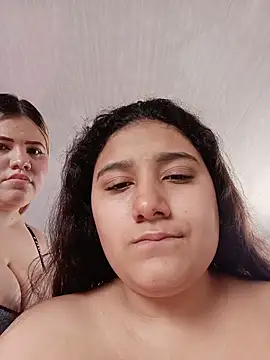 دردشة Sara_y_Amy الجنسية المباشرة