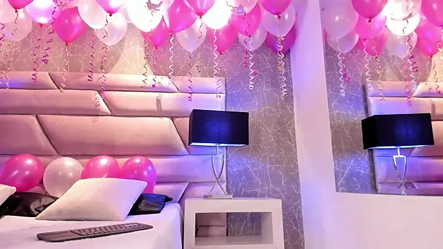 VanesaGuzman's Live XXX Chat