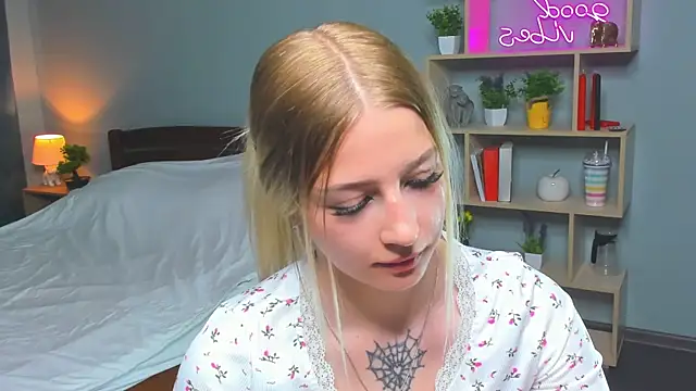 DeniseMekus Chat XXX in diretta