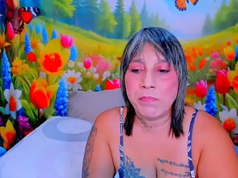 indianroxy live XXX chat