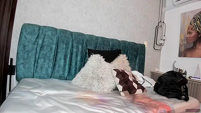 XXX chat uživo modela Loren_Couple